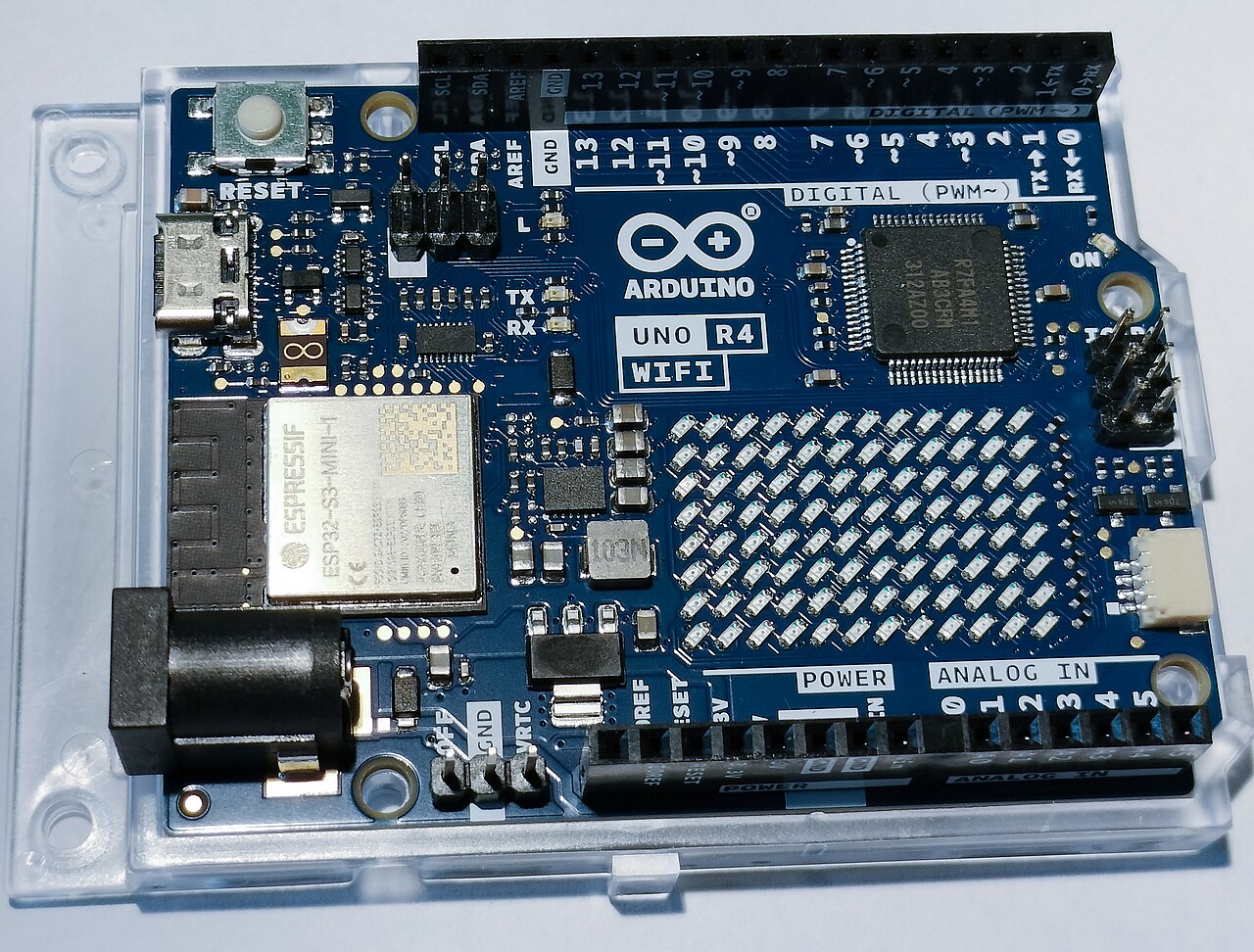Arduino Uno R4 WiFi 开发板