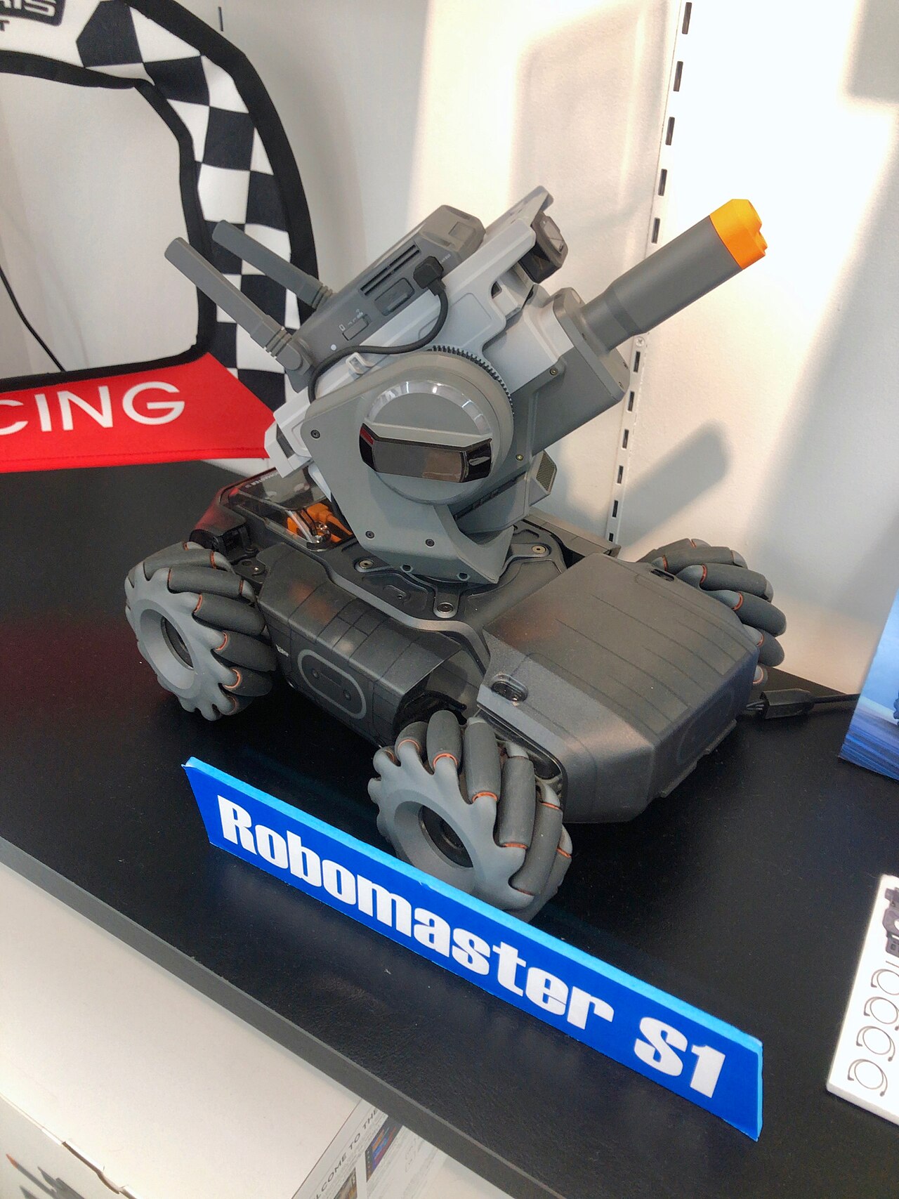 大疆 RoboMaster S1 教育机器人